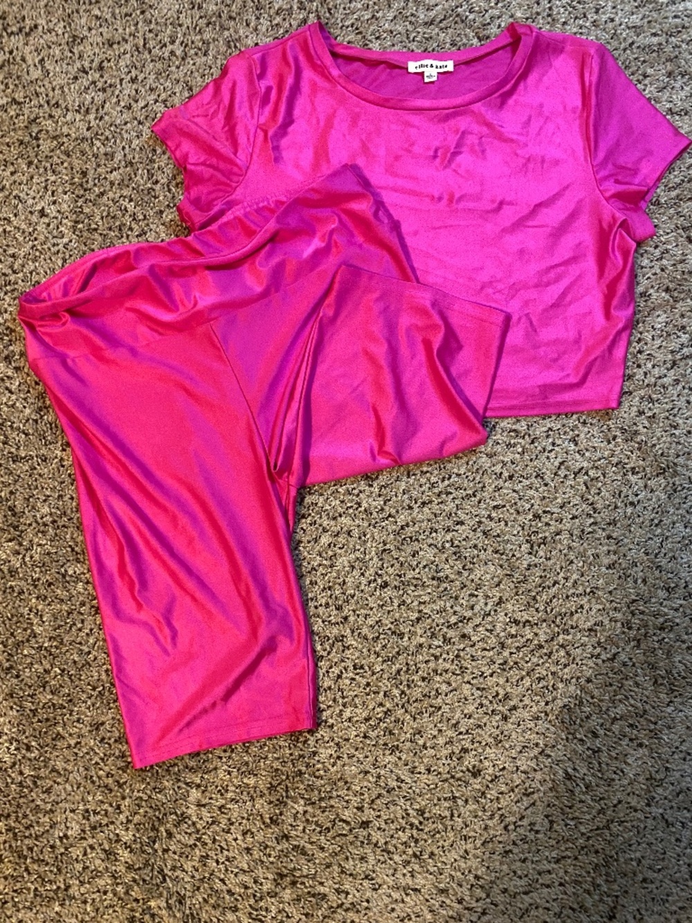 Ellie & Kate Women's 2 Piece Pink Crop Top Biker Shorts Set Medium Stretch
